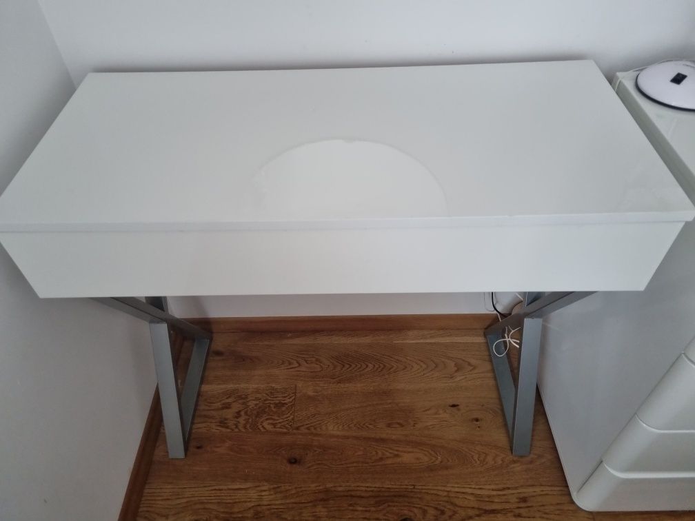 Toaletka / konsola  cała w połysku 90  cm