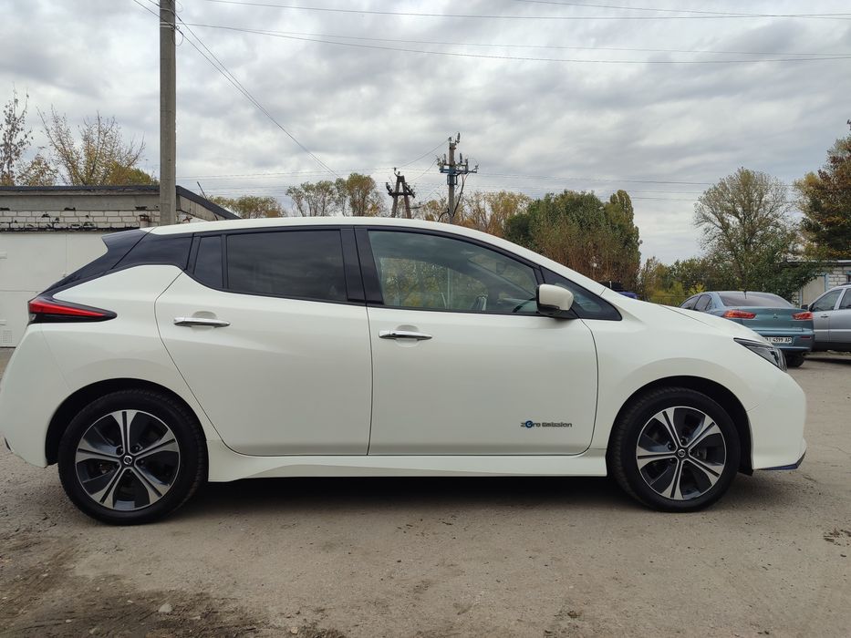 Nissan leaf 09.12.2019 рік 62kw