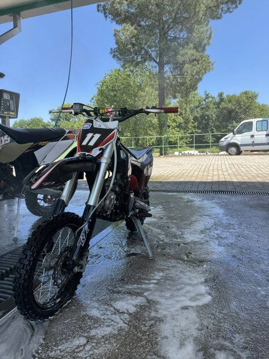 Esta nova reviso feita