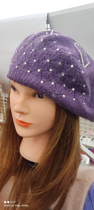 Beret damski z cekinami fioletowy