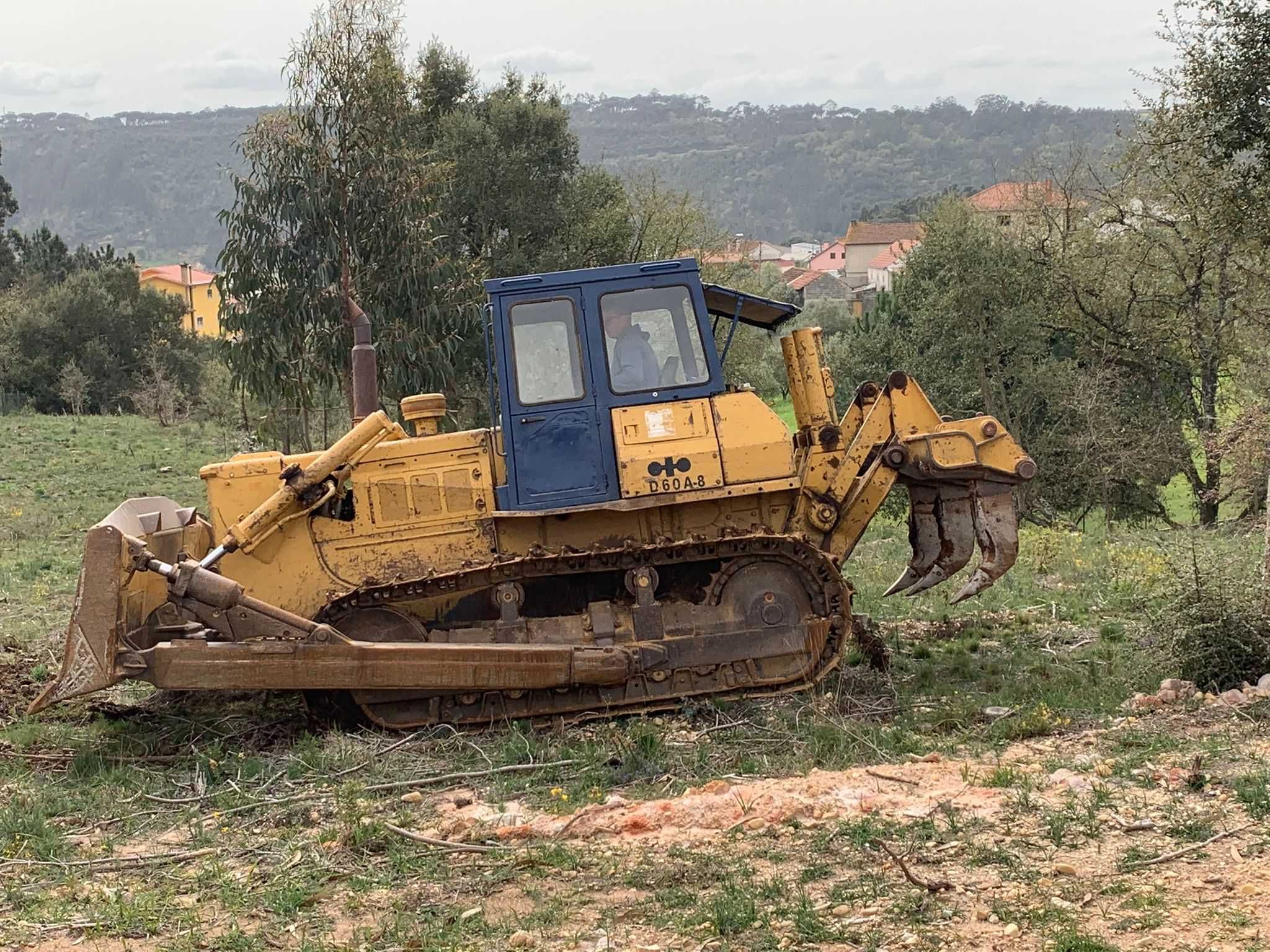 Bulldozer Komatsu D60A-8