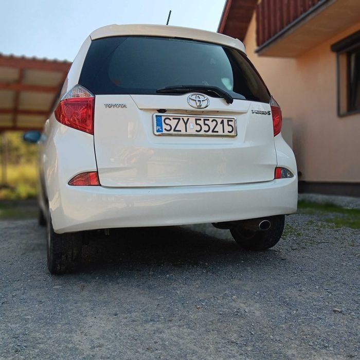 Sprzeda toyota verso-s