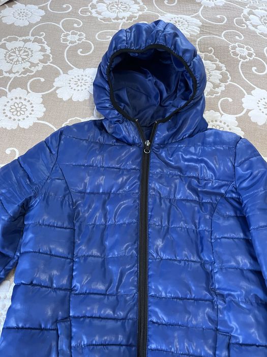 Куртка весняна.