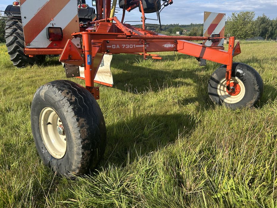 Zgrabiarka do siana kuhn 7301 krone claas   pottinger Top 1250C
