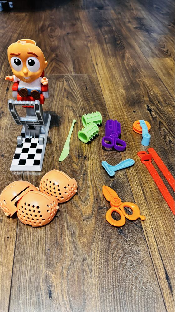 Hasbro Play-Doh Szalony Fryzjer