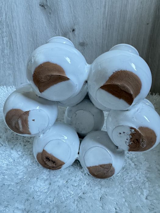 Stara ceramiczna stacja do roślin