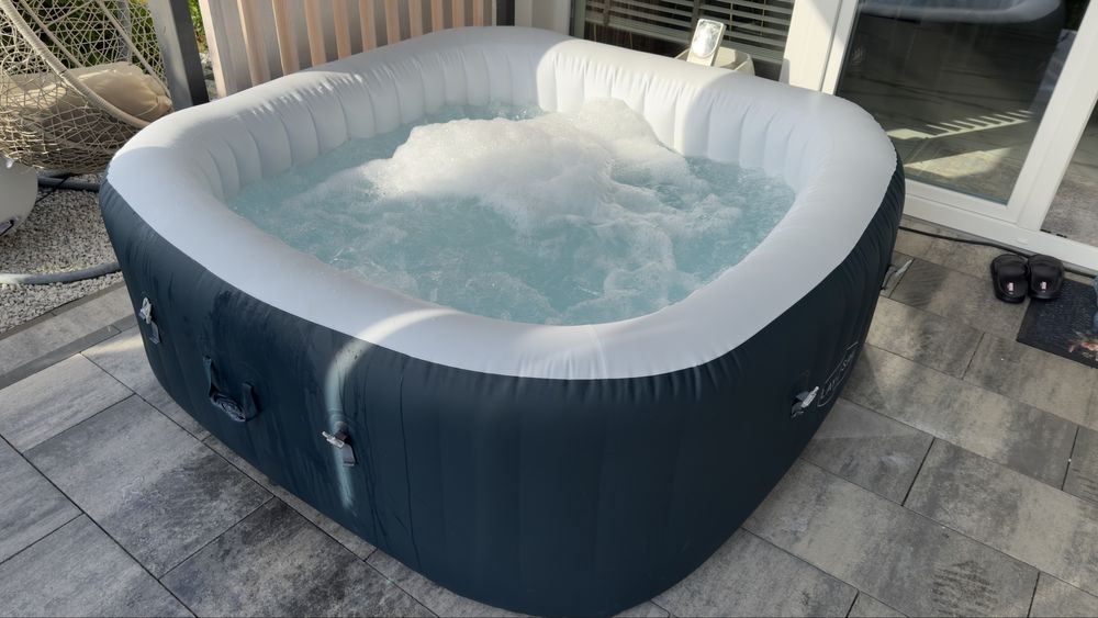 Jacuzzy lay-z-spa ibiza jacuzzi