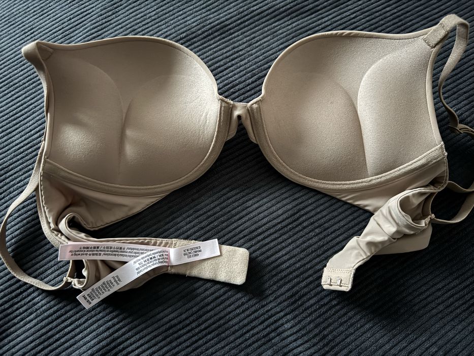 Бюстгальтер victoria's secret Bombshell Push-Up Bra 34B