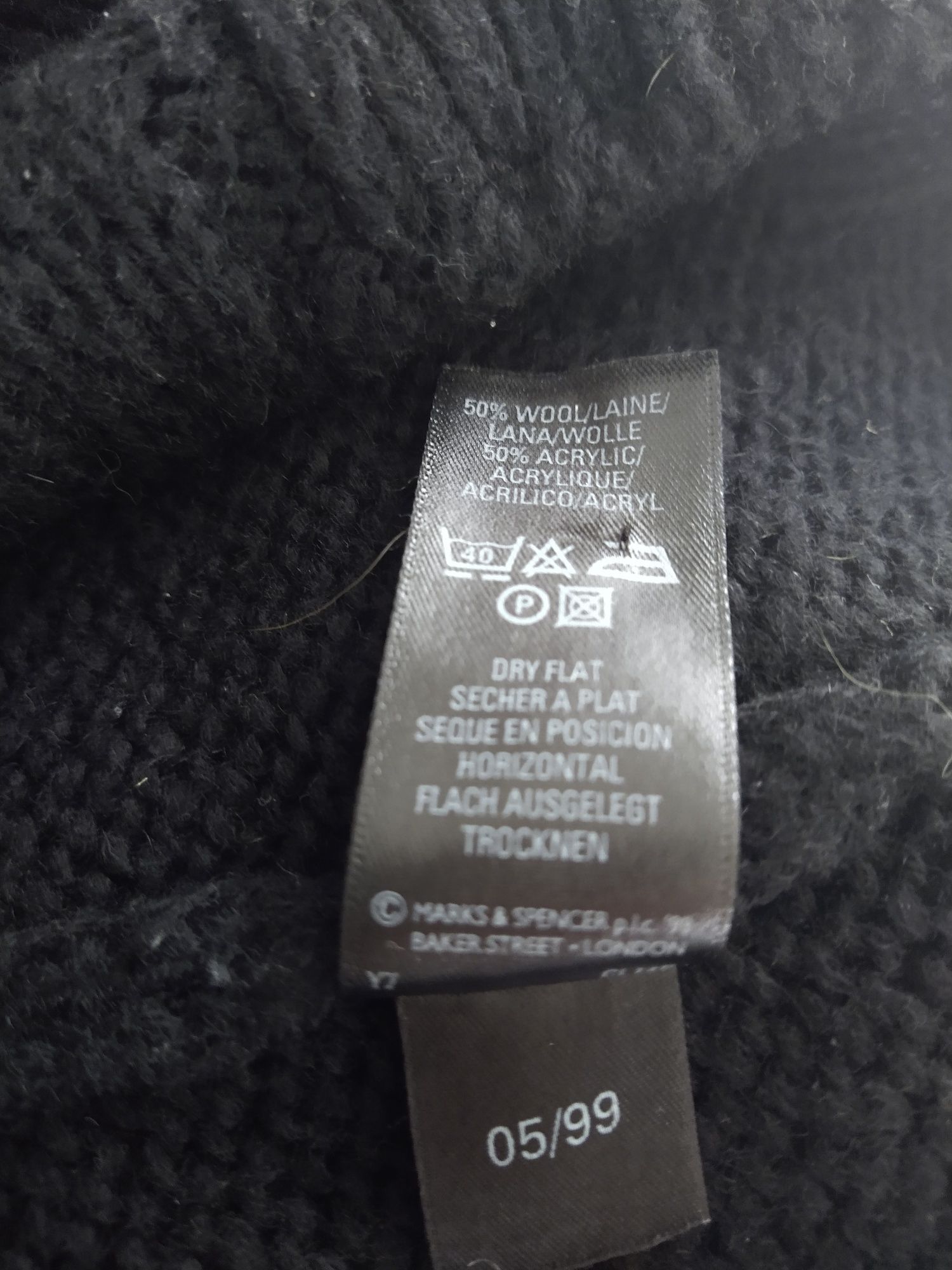 Sweter damski pólgolf wykończony łódką M&S