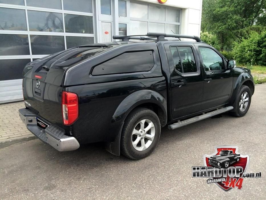 Sporotowa zabudowa Nissan Navara