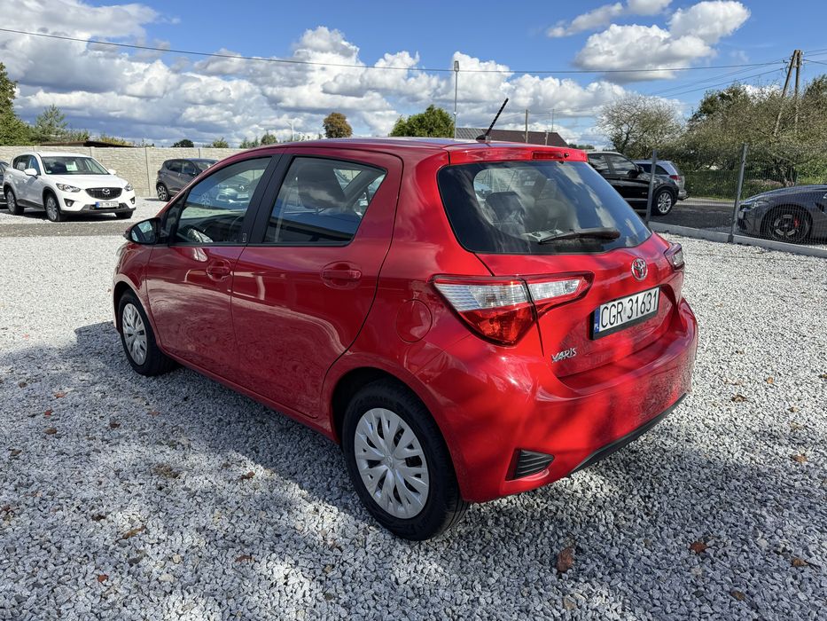 TOYOTA YARIS 1.5 benz /5 drzwi/niski przebieg