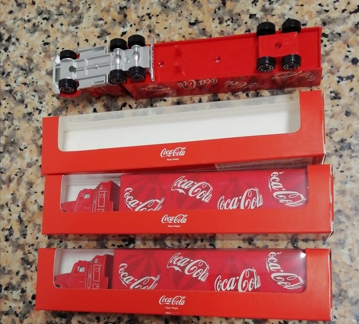 3 Camiões de Brincar Coca Cola!!