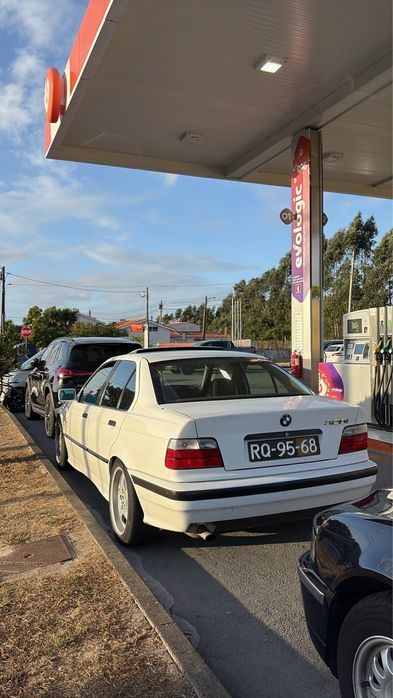 Bmw e36 320i 4portas