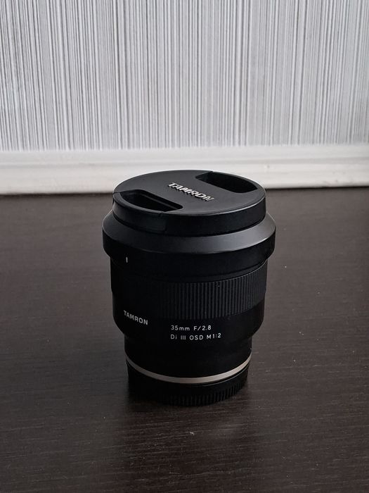 Об'єктив Tamron AF 35mm f/2.8 Di III OSD M1:2 Sony E