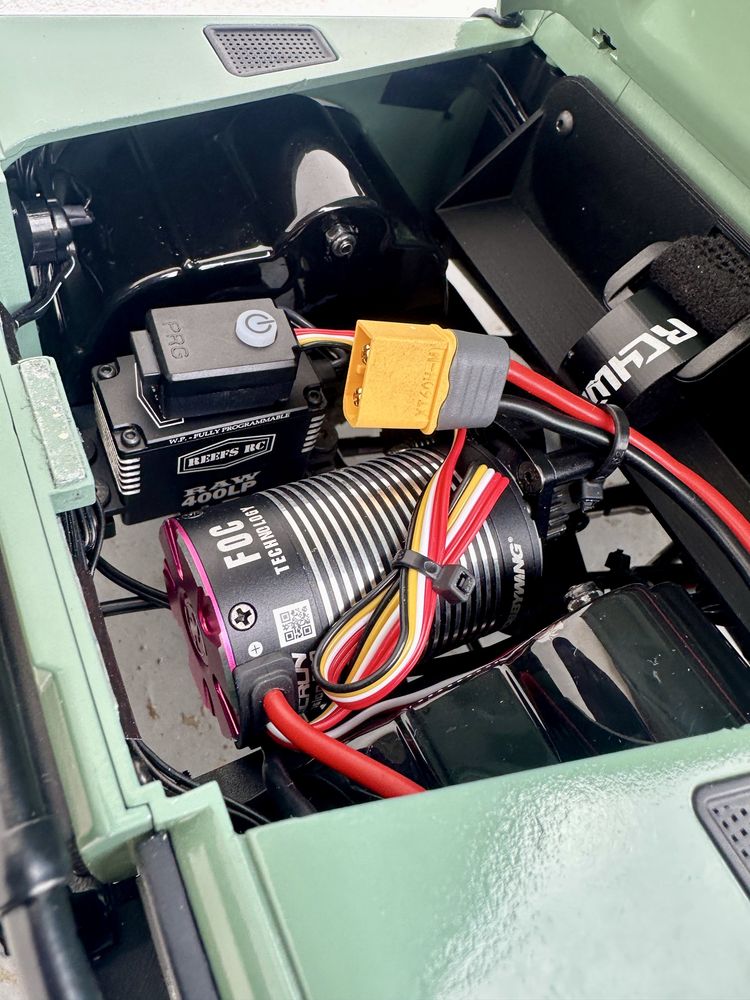 RC4WD Land Rover D90 Reefs Fusion Pro, Warn