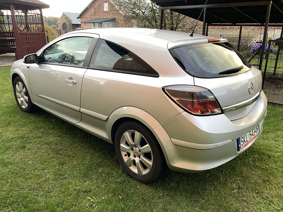 Opel Astra H GTC 1.6 benzyna 116KM