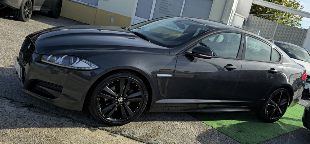 Jaguar xf 2.2d 160 000 klm blak edition R