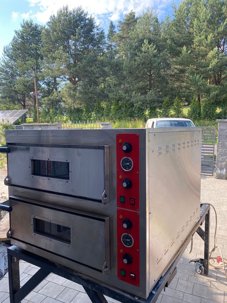 Piec do pizzy firmy Stelgast dwukomorowy