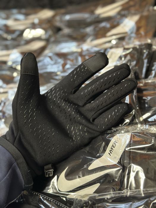 Розпродаж! Рукавички Nike Academy Hyperwarm