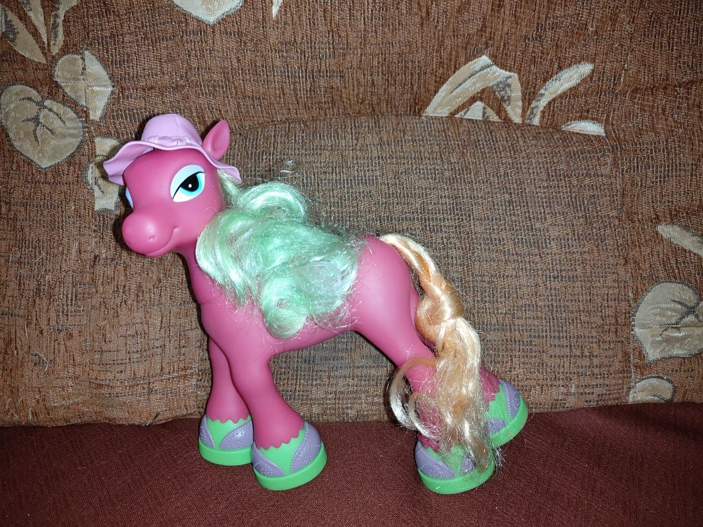 Duży konik Pony dla dziewczynki.