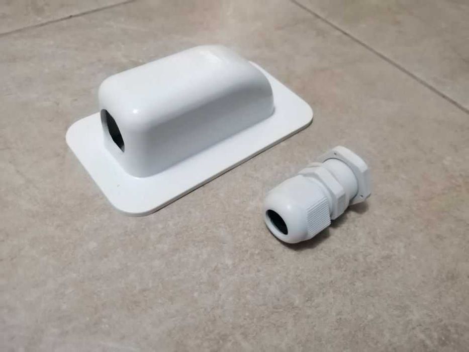 Passa-fios de 1 Cabo (para Painel Solar) - Portes grátis