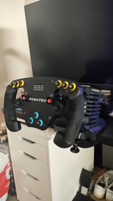 Fanatec CSL DD 8NM + ClubSport F1 Esports V2