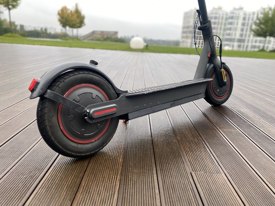 Xiaomi Mi Scooter Pro AWD by Segway Ninebot