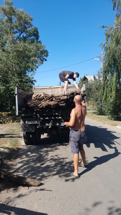 Сипучі матеріали , вивіз сміття , навоз , дрова, все що треба