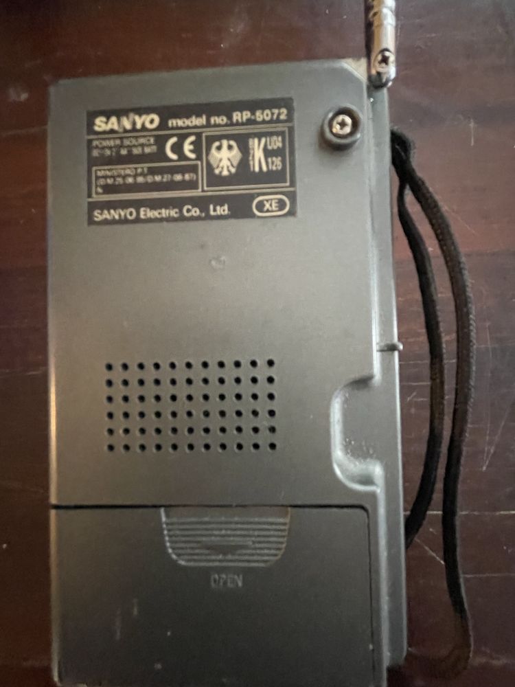 Radio SANYO RP5072