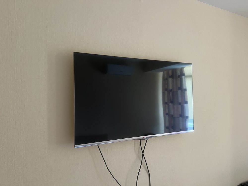 Телевізор  LG 47LA741V