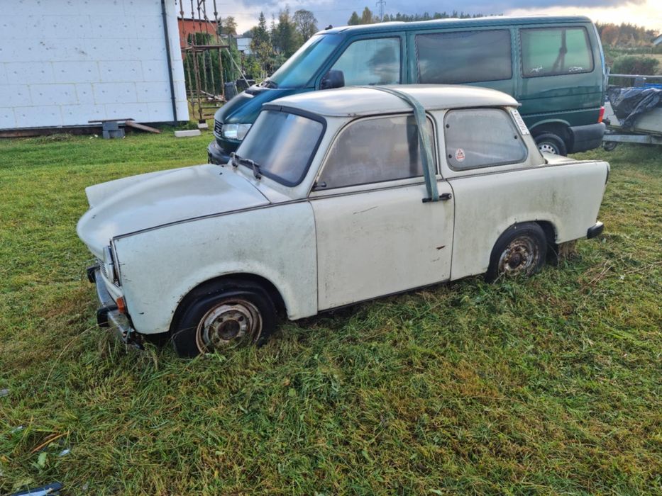 Trabant sedan w Calosci