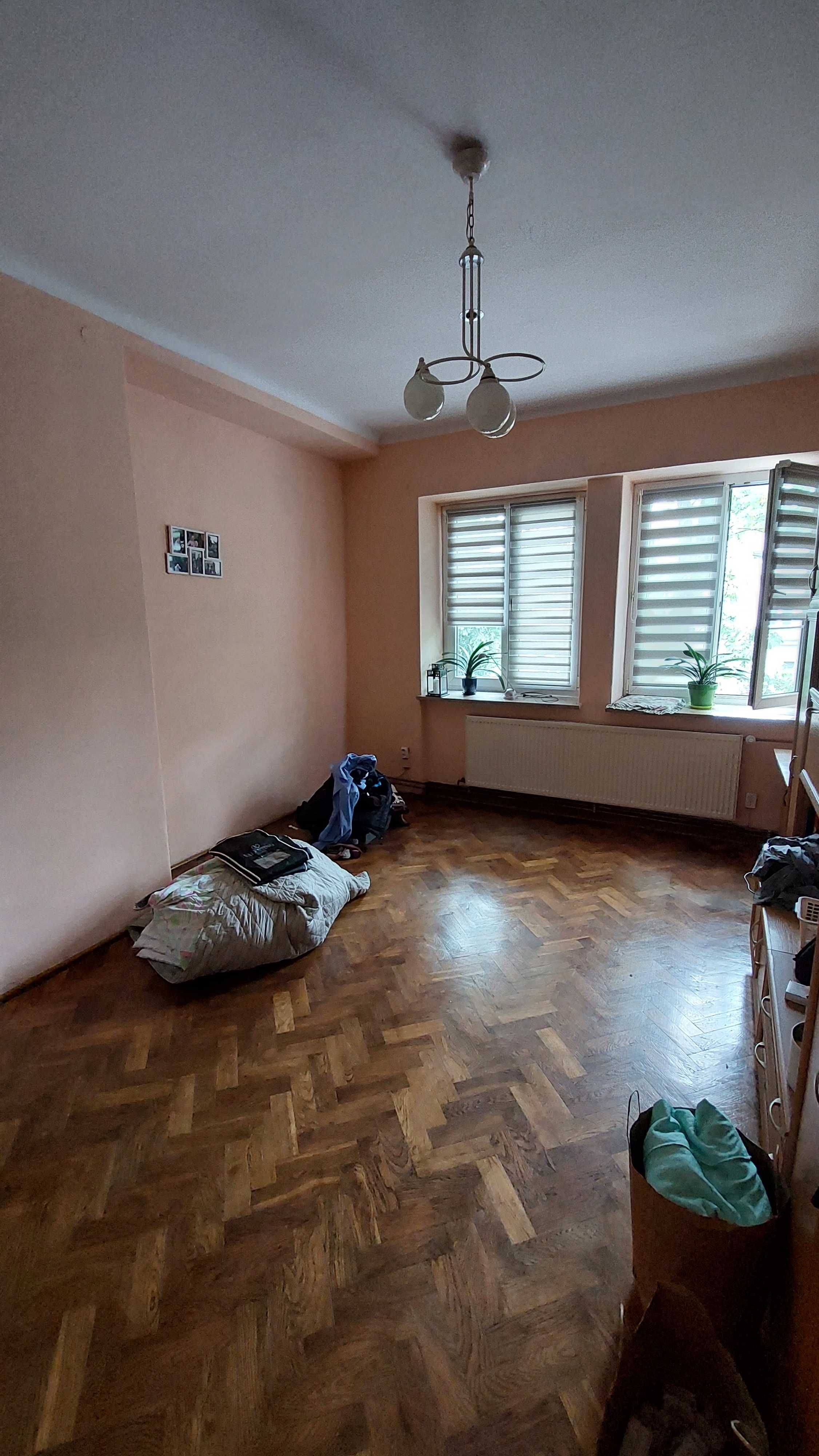 Sprzedam mieszkanie w kamienicy 110 m2
