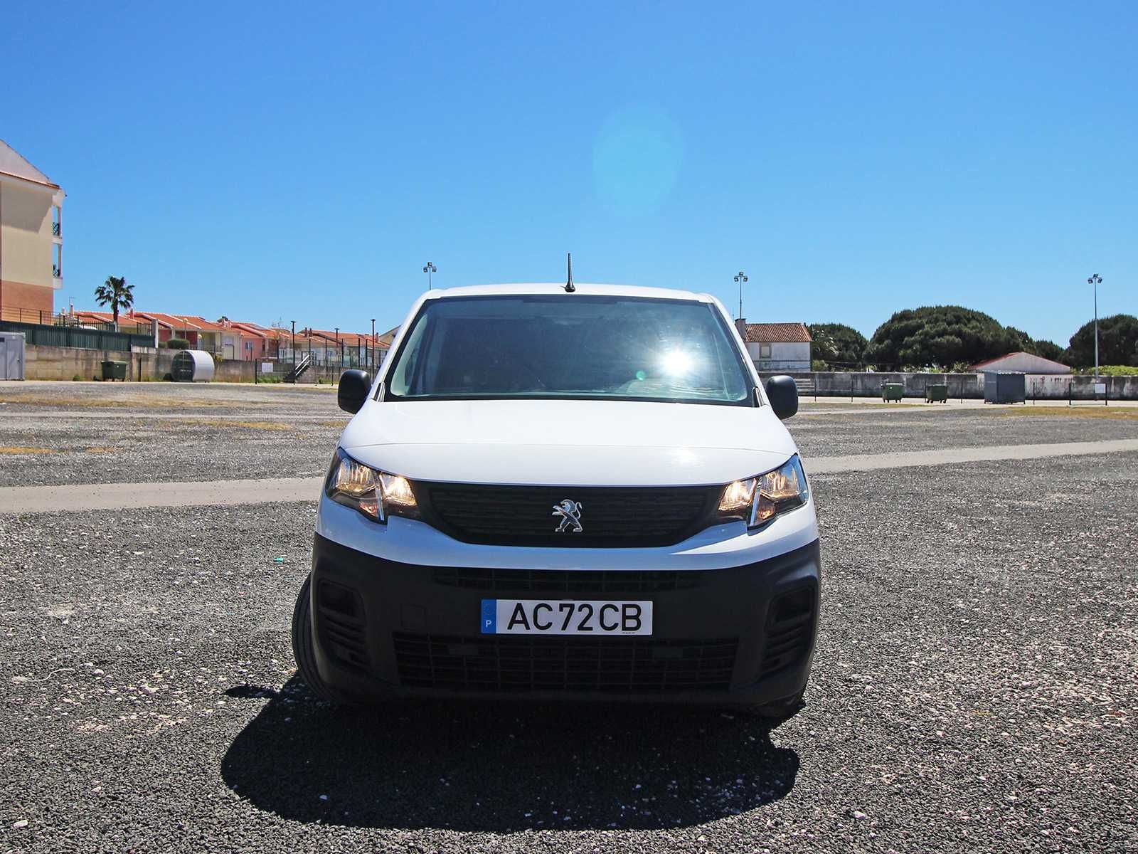 Peugeot Partner 1.5 BlueHDi standard para venda e em bom estado