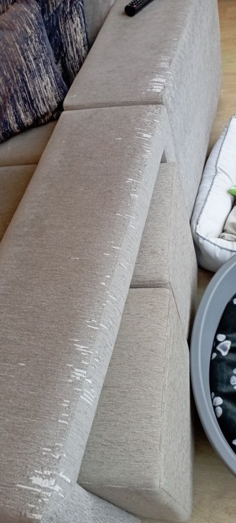 Sofá bege com chaise long