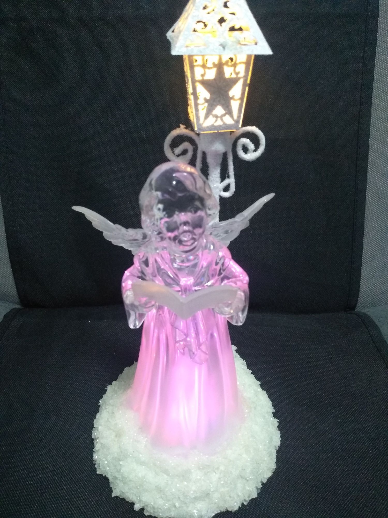 Вертеп с подсветкой "Рождественский Ангелочек поющий под фонарем"