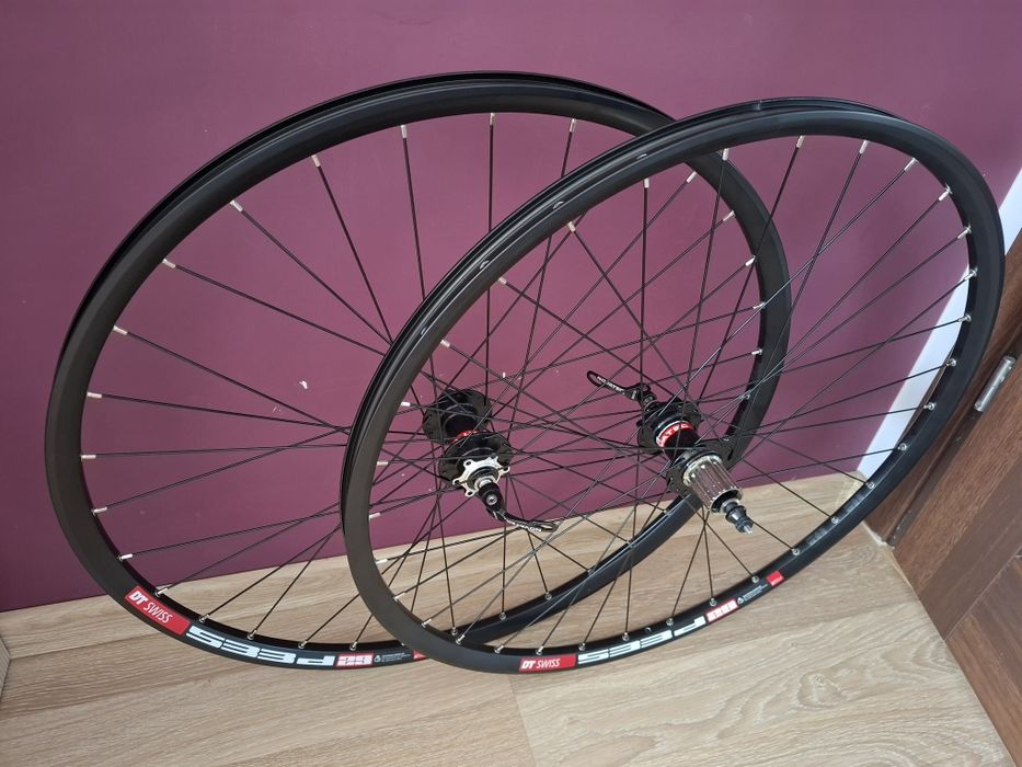 Nowe koła 28 29 dt swiss novatec bardzo mocne łożyska maszynowe