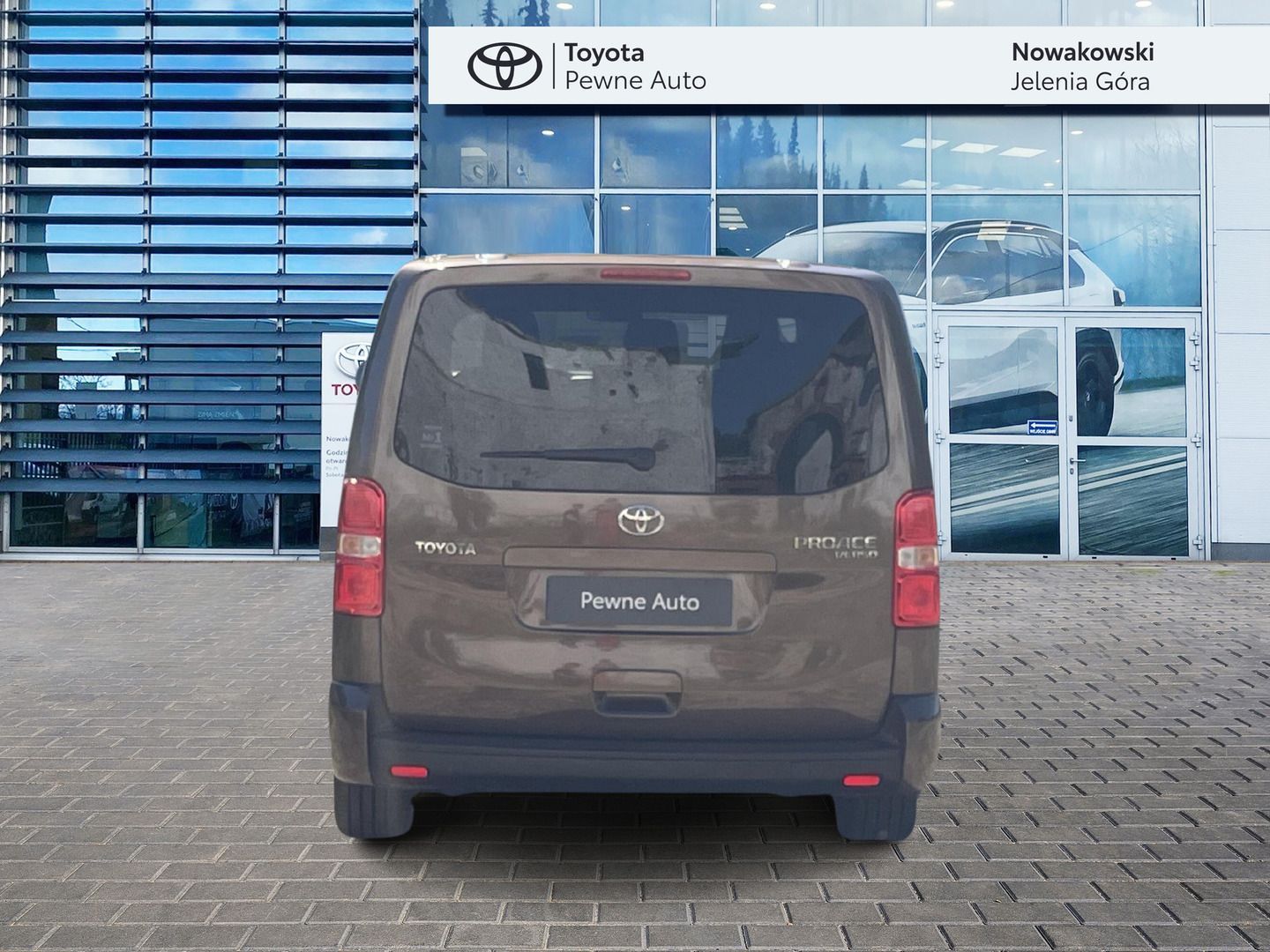 Toyota Proace Verso 2.0 D4-D Long Business