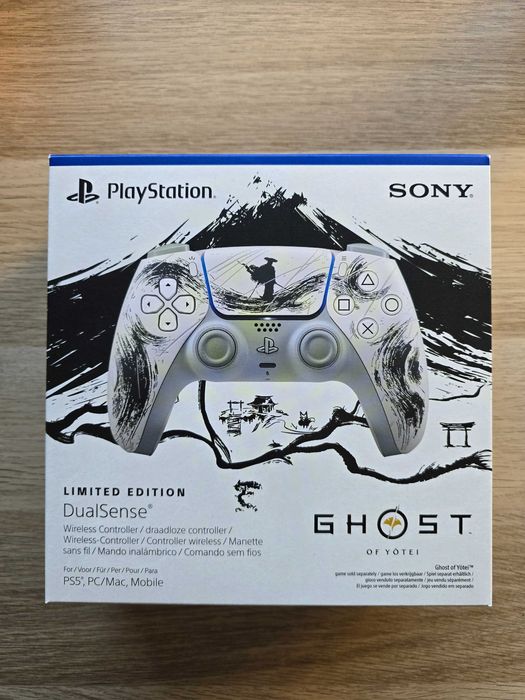 DualSense - Ghost of Yotei Black Limited Edition