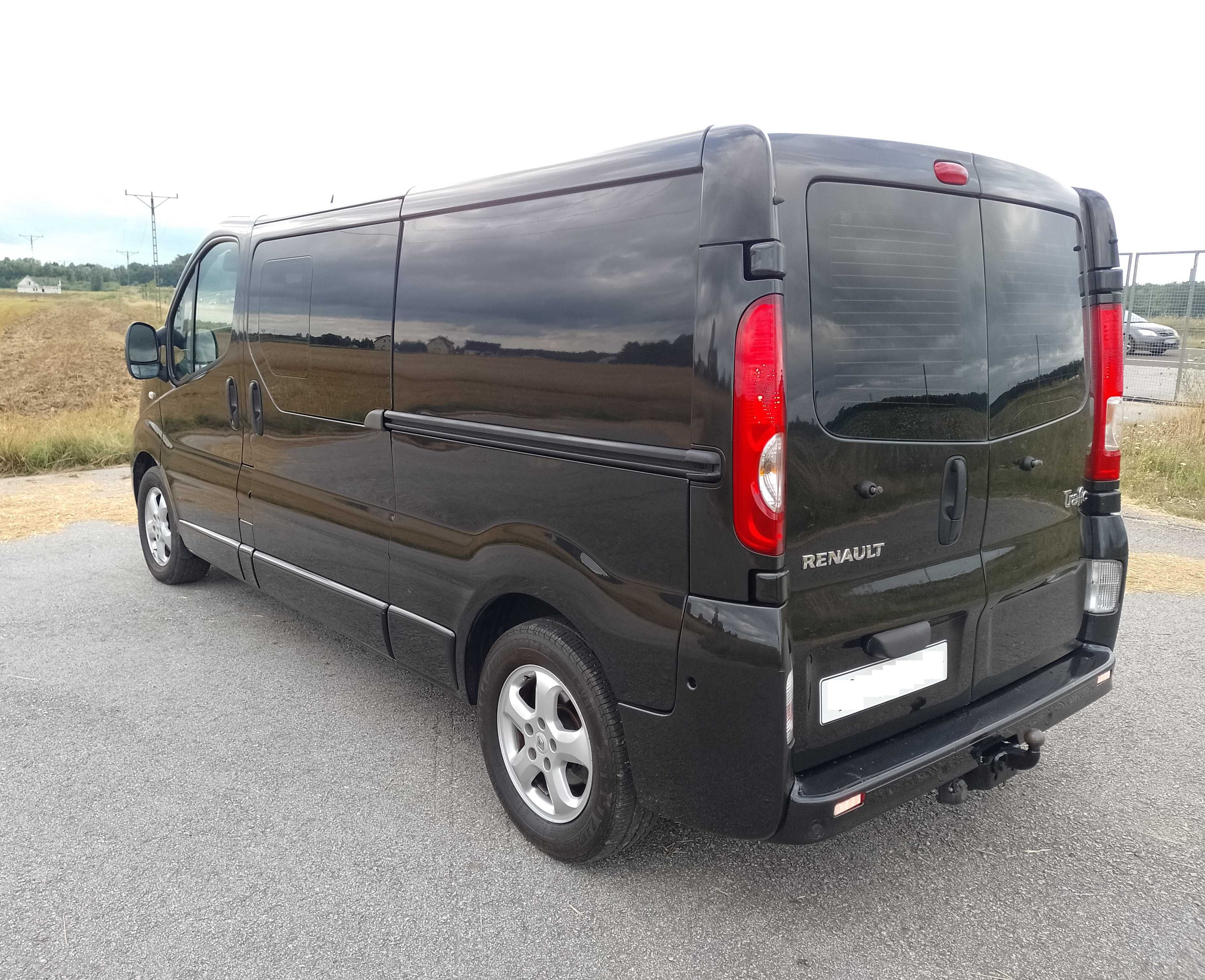 Renault Trafic Long L2H1 2.5 145KM TECHLINE 2xPrzesówneDrzwiKlima,Navi