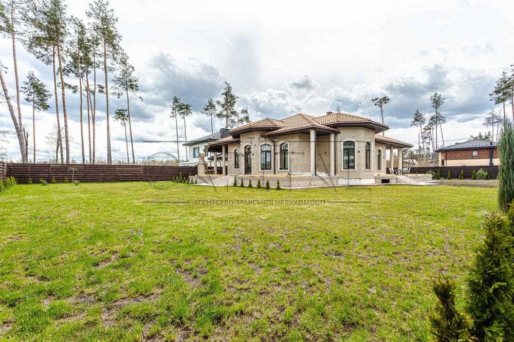 Здається в оренду шикарний дизайнерський новий будинок у Віті-Поштовій