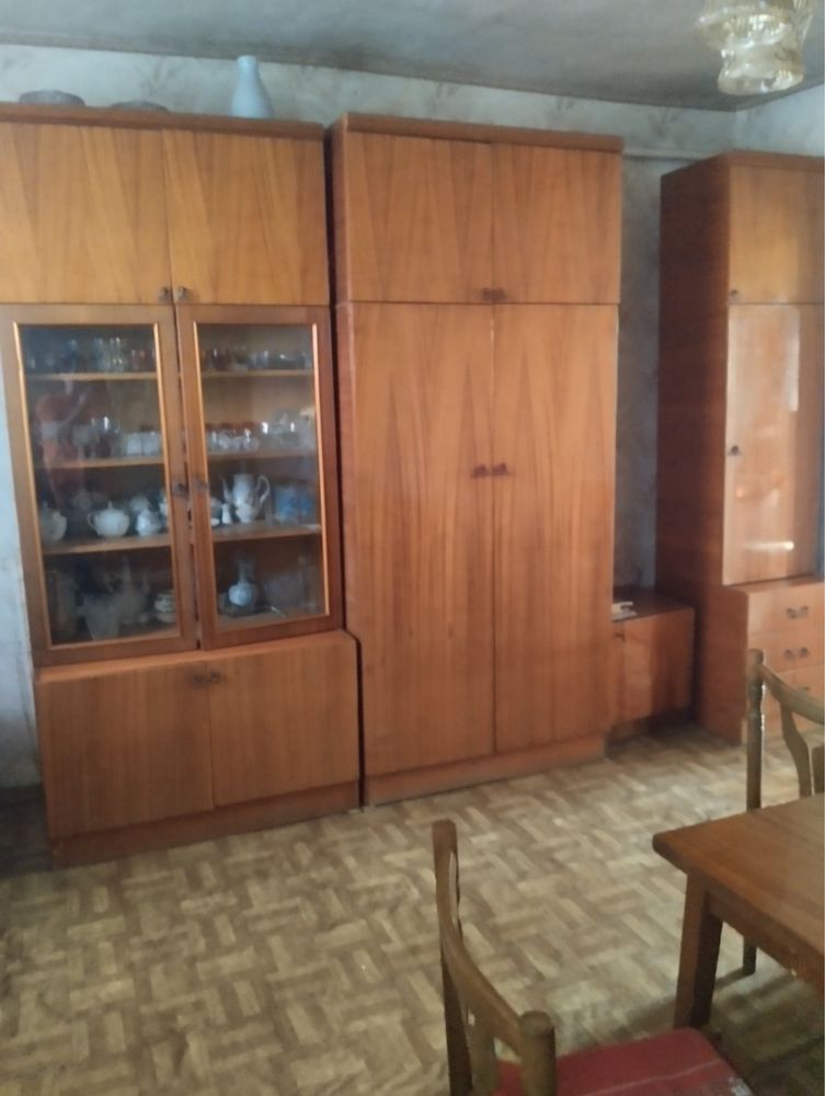 Продаж будинок у жилому стані