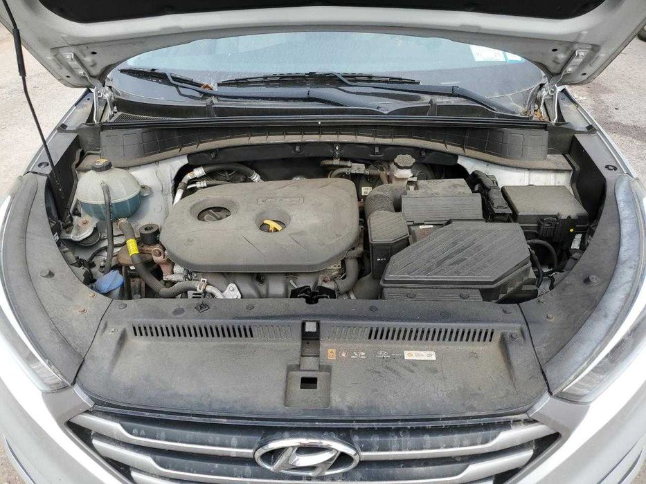 Hyundai Tucson SE 2018 в напряку порту