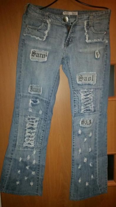 Spodnie damskie jeans z naszywkami