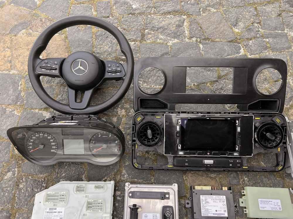 Блок управління компьютер Mercedes Sprinter W907