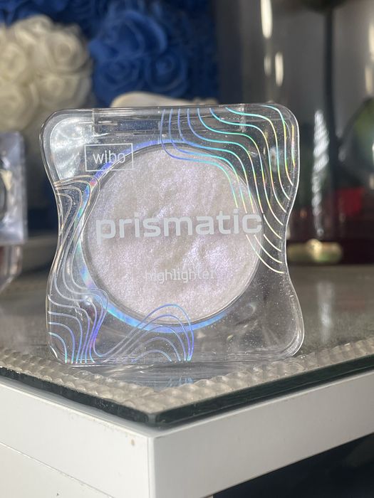 Wibo Prismatic rozświetlacz limitowany