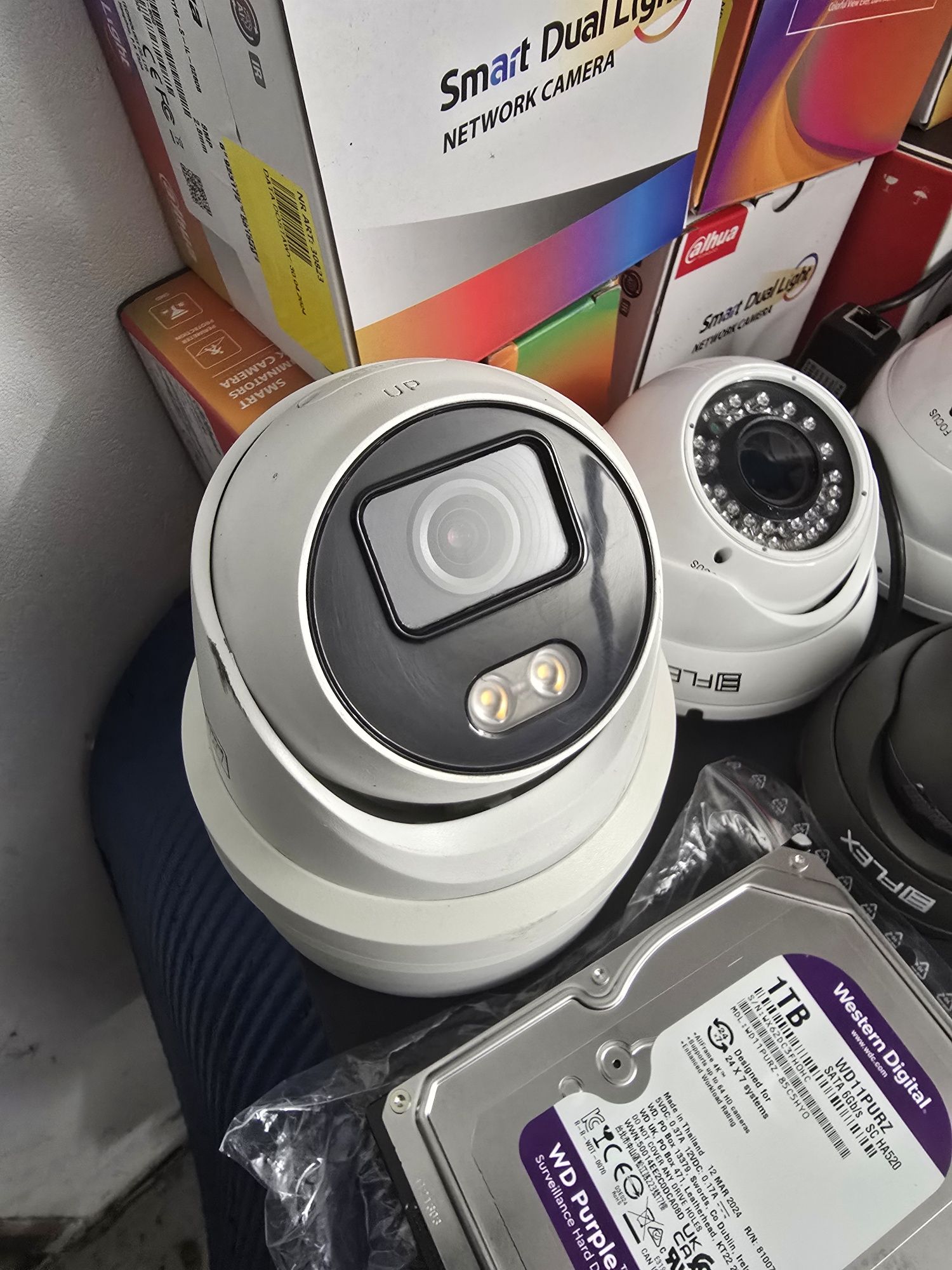Megaz zestaw monitoringu dahua 12x Kamer 5mpx moto zoom colorVu