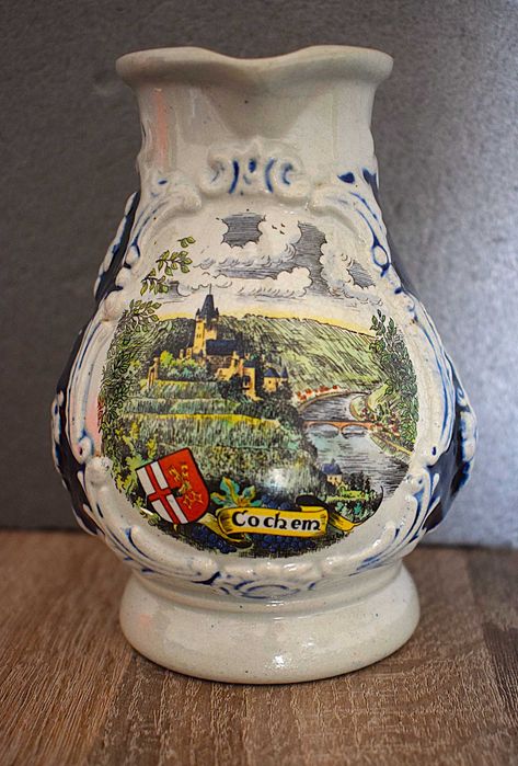 Dzbanek ozdobny , ceramiczny z przed lat z miasta Cochem , 0,5 L