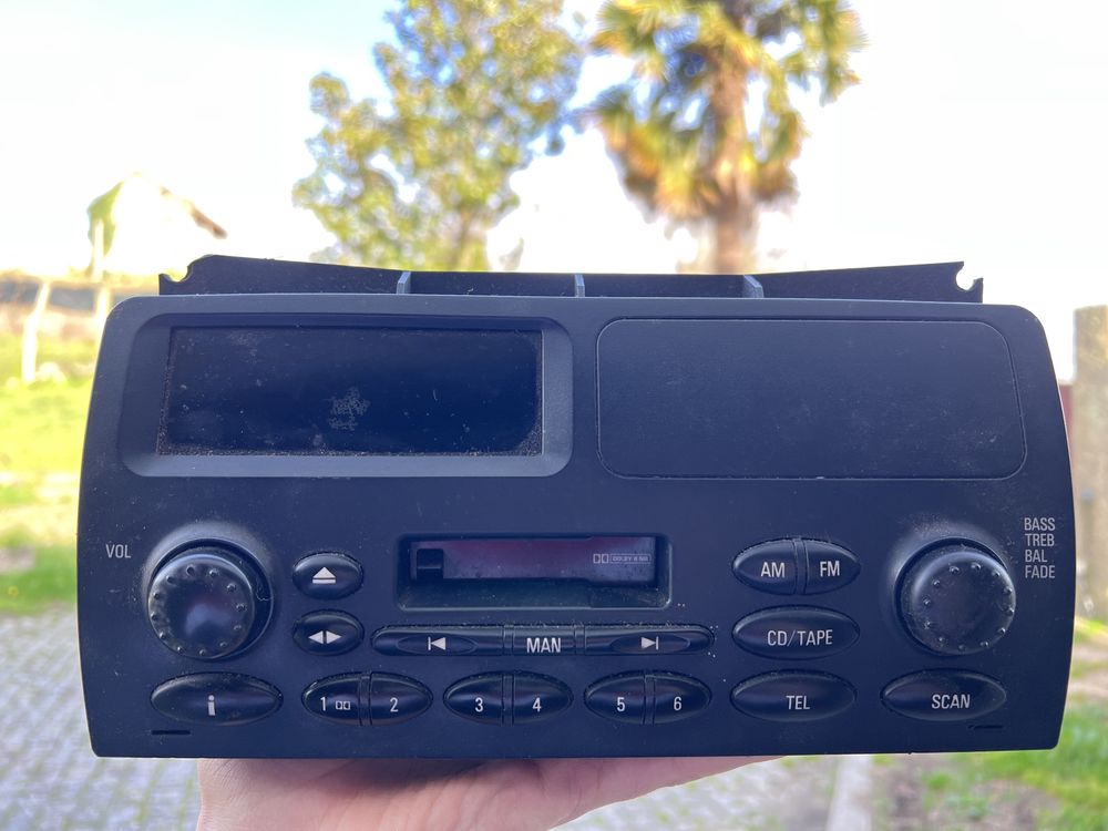 Rádio original Rover 75