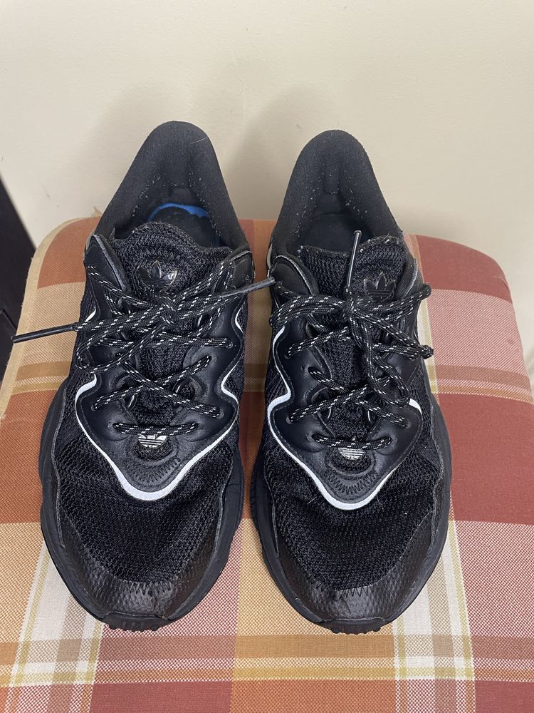 Кросівки Adidas Ozweego