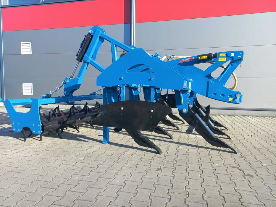 Głębosz pług dłutowy Agripol Grizzly 300 agregat podorywkowy bezorkowy